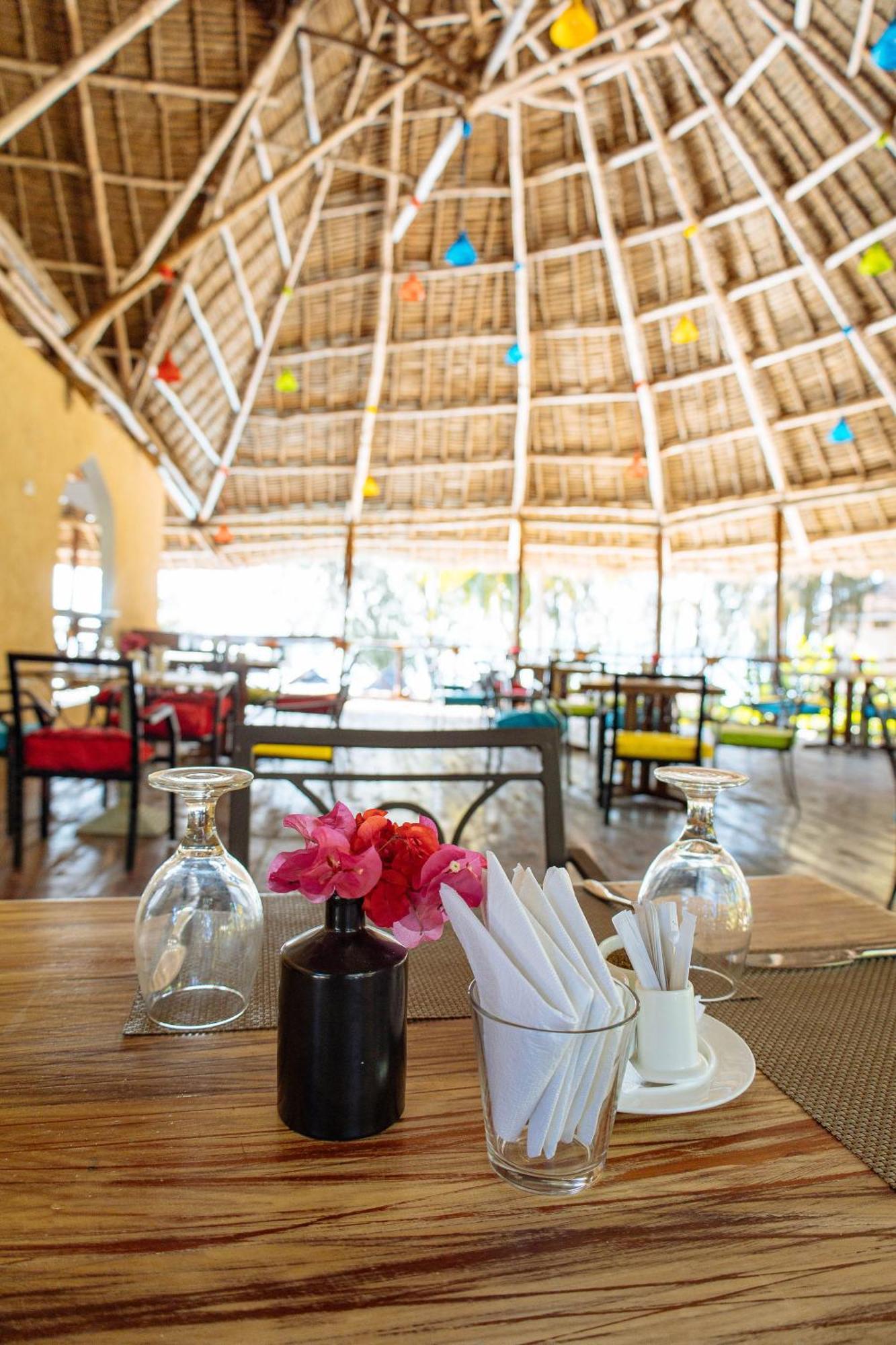 Sansi Kae Beach Resort Michamvi Exterior foto