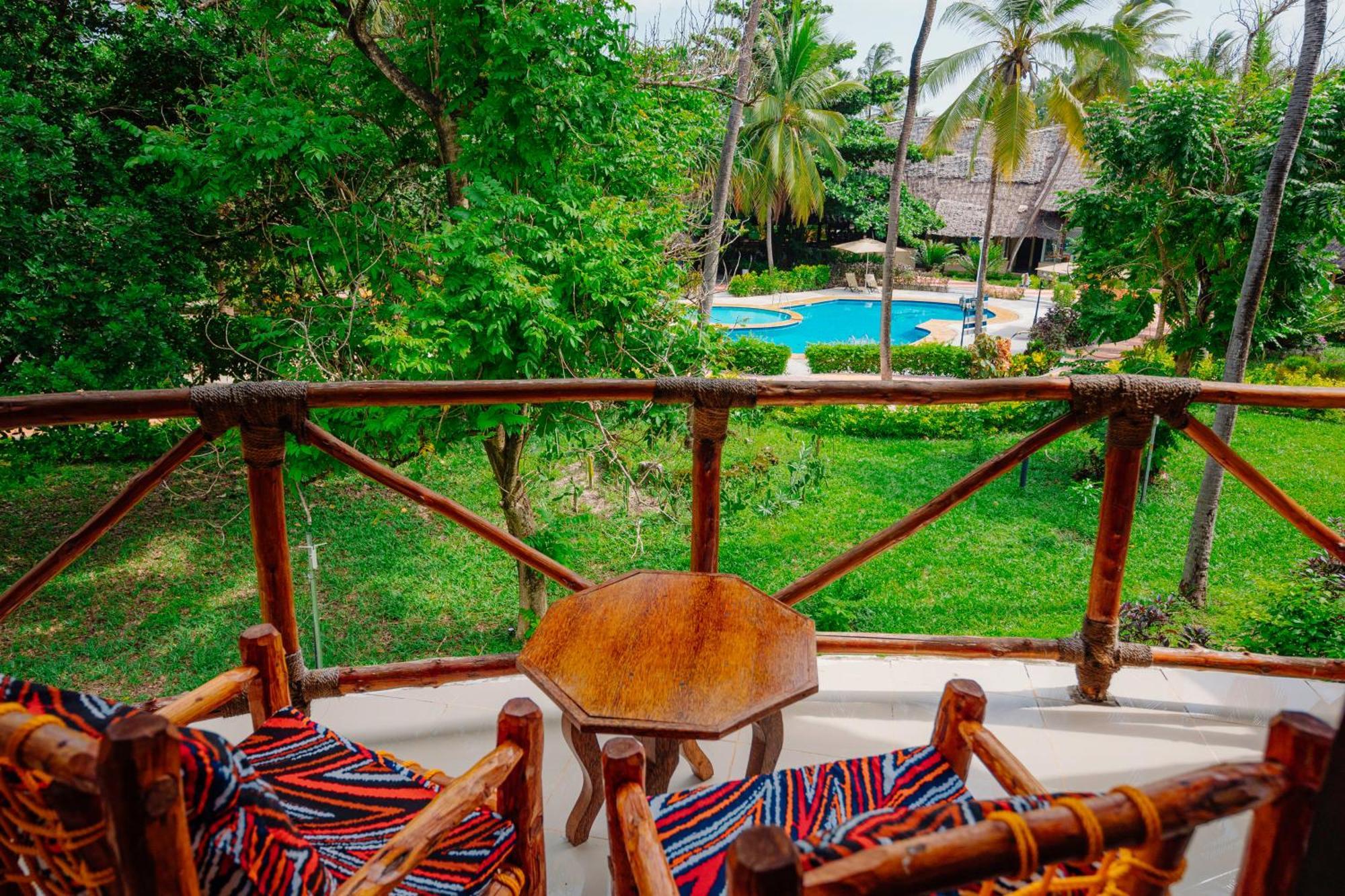 Sansi Kae Beach Resort Michamvi Exterior foto